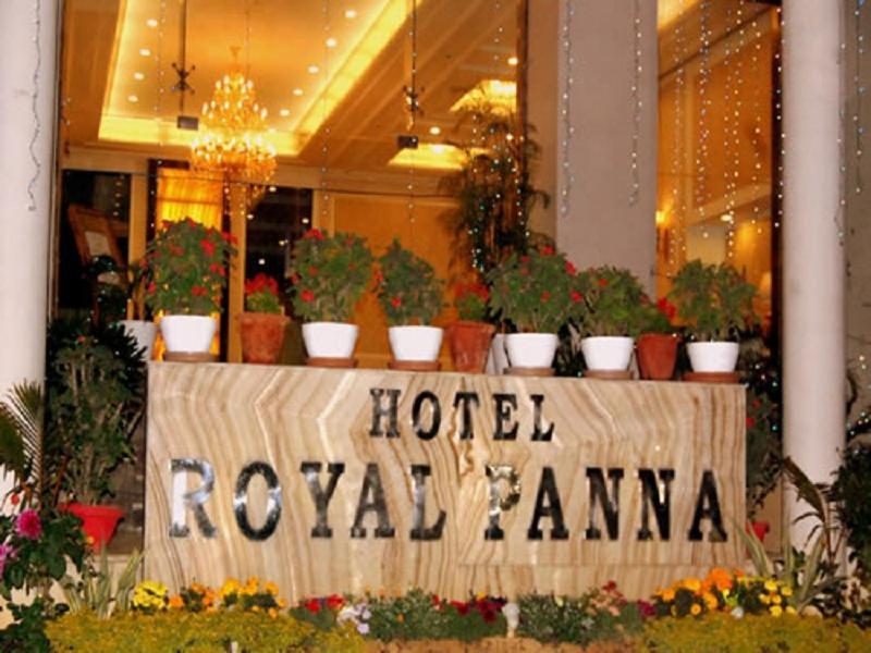 Hotel Royal Panna Shahjahanpur Exterior foto